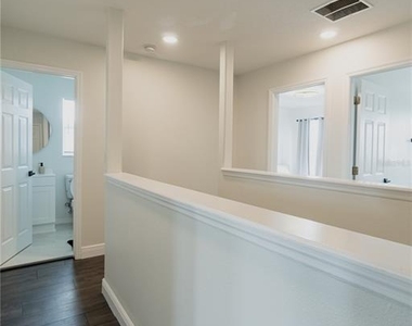 1014 Corvina Drive - Photo Thumbnail 24