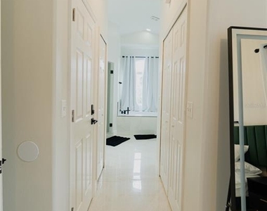 1014 Corvina Drive - Photo Thumbnail 12