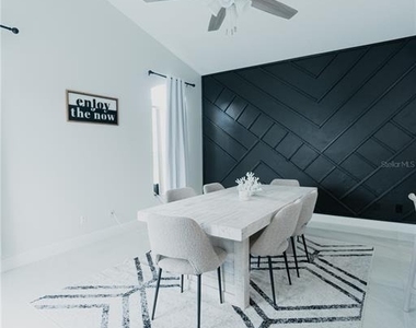 1014 Corvina Drive - Photo Thumbnail 7