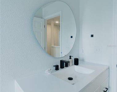 1014 Corvina Drive - Photo Thumbnail 21