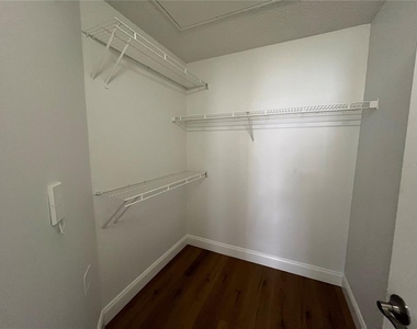 12020 Villanova Drive - Photo Thumbnail 13