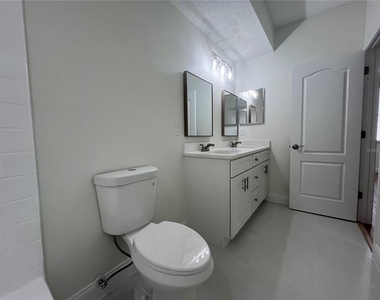 12020 Villanova Drive - Photo Thumbnail 10