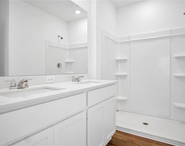 5714 Somerset Drive - Photo Thumbnail 12