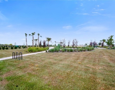 5714 Somerset Drive - Photo Thumbnail 22