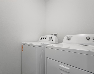 5714 Somerset Drive - Photo Thumbnail 19