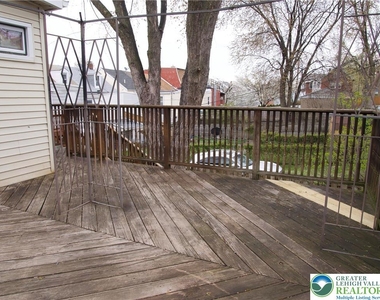 1020 Ferry Street - Photo Thumbnail 25