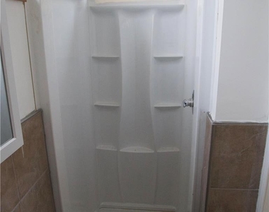 1020 Ferry Street - Photo Thumbnail 22