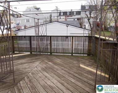 1020 Ferry Street - Photo Thumbnail 24