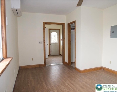 1020 Ferry Street - Photo Thumbnail 18