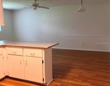 8591 Sw 93rd Place - Photo Thumbnail 14
