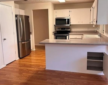 8591 Sw 93rd Place - Photo Thumbnail 18