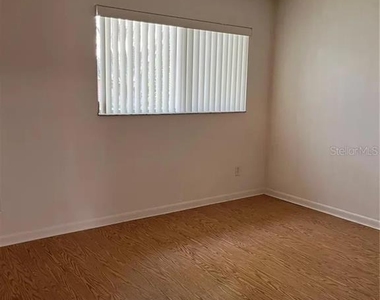 8591 Sw 93rd Place - Photo Thumbnail 10