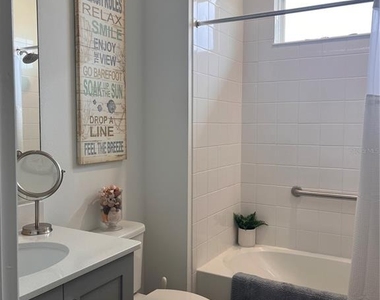 9222 Sw 104th Terrace - Photo Thumbnail 11