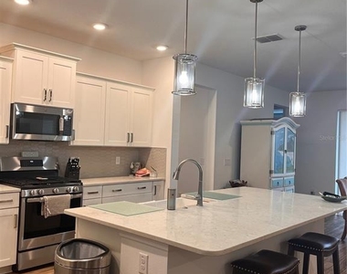 9222 Sw 104th Terrace - Photo Thumbnail 2
