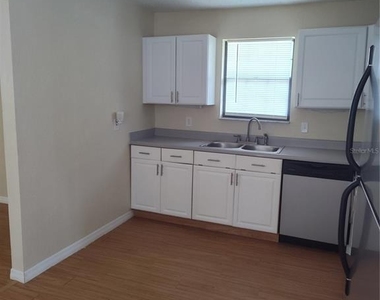 140 Bay Road - Photo Thumbnail 8