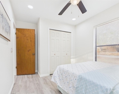 7686 Sw 81st Street - Photo Thumbnail 13
