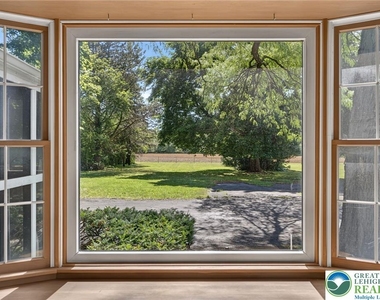 1226 Trexlertown Rd - Photo Thumbnail 8