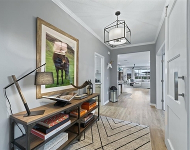 5672 Nw 40th Place - Photo Thumbnail 4