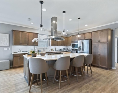 5672 Nw 40th Place - Photo Thumbnail 9