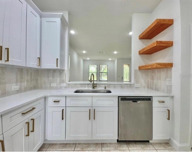 2022 Bent Grass Avenue - Photo Thumbnail 6