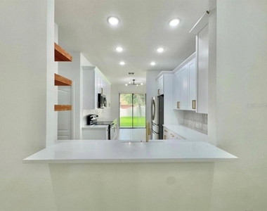 2022 Bent Grass Avenue - Photo Thumbnail 4