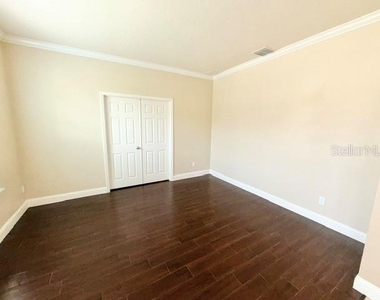 2103 Candlenut Circle - Photo Thumbnail 3