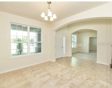 2103 Candlenut Circle - Photo Thumbnail 3