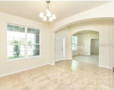 2103 Candlenut Circle - Photo Thumbnail 5
