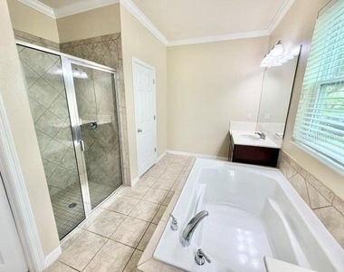 2103 Candlenut Circle - Photo Thumbnail 15
