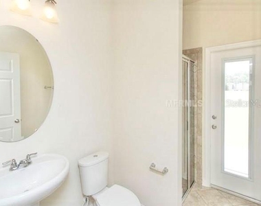 2103 Candlenut Circle - Photo Thumbnail 12