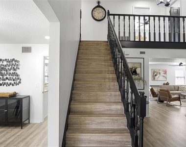 2540 Albany Drive - Photo Thumbnail 17