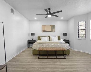 2540 Albany Drive - Photo Thumbnail 15