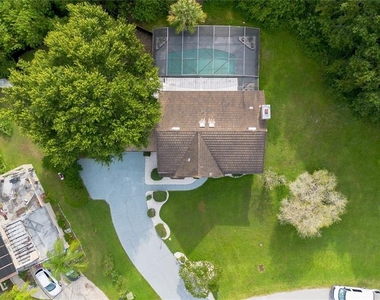 2540 Albany Drive - Photo Thumbnail 5