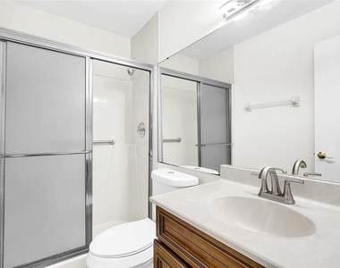 600 Casa Park Court M - Photo Thumbnail 10
