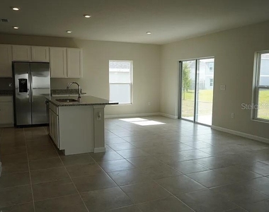 2748 Ginger Lane - Photo Thumbnail 5