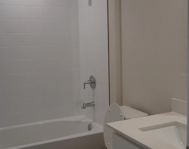 2748 Ginger Lane - Photo Thumbnail 23