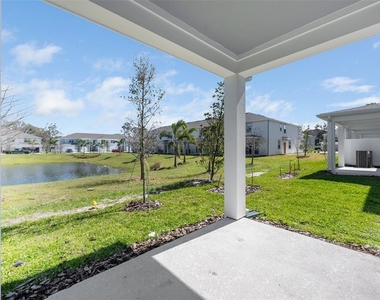 2737 Bright Bird Lane - Photo Thumbnail 7