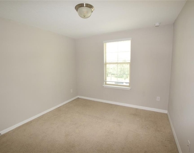 16097 Pebble Bluff Loop - Photo Thumbnail 21