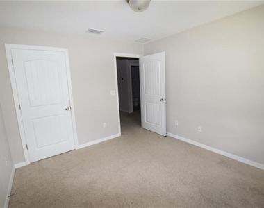 16097 Pebble Bluff Loop - Photo Thumbnail 20