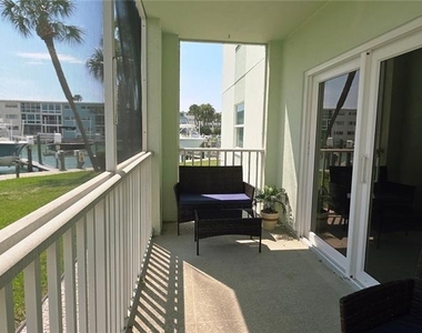 400 64th Avenue - Photo Thumbnail 10