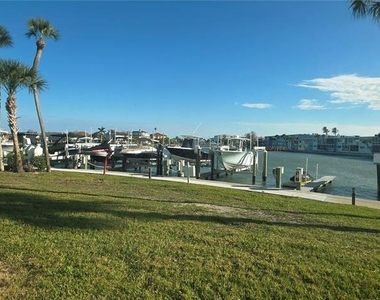 400 64th Avenue - Photo Thumbnail 5