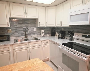 400 64th Avenue - Photo Thumbnail 12