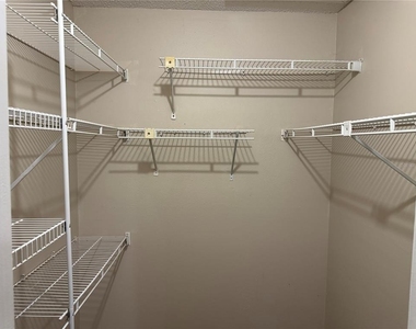 10039 Massey Street - Photo Thumbnail 12