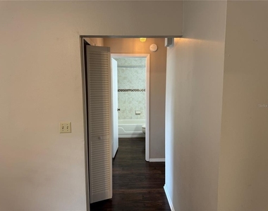 10039 Massey Street - Photo Thumbnail 4