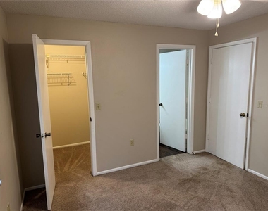 10039 Massey Street - Photo Thumbnail 9