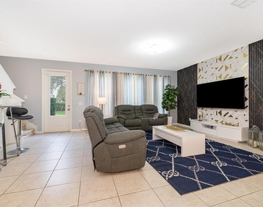 664 Benoi Drive - Photo Thumbnail 6