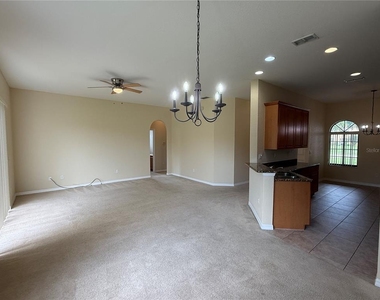 439 Caraway Drive - Photo Thumbnail 9