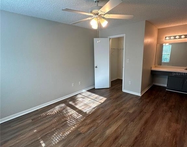 4658 Commander Drive - Photo Thumbnail 10
