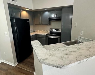 4658 Commander Drive - Photo Thumbnail 3