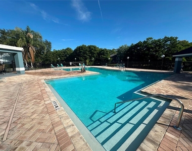 4658 Commander Drive - Photo Thumbnail 23
